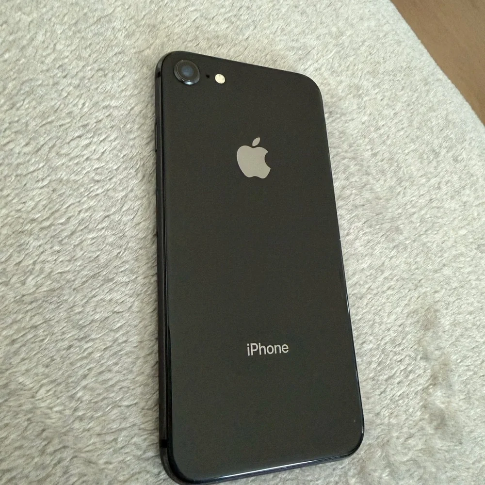 iphone 8 unlocked - Picture 2 of 6